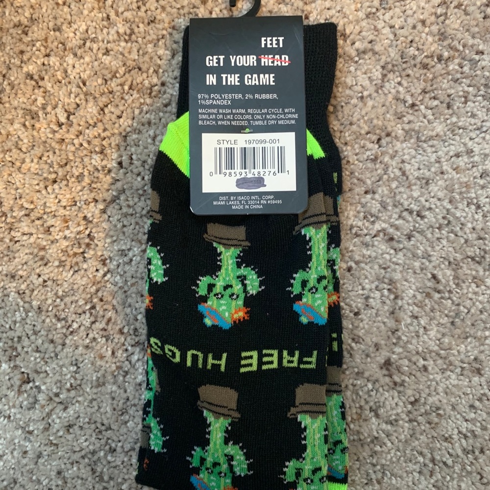 🌵Cactus Socks 🌵 - Picture 2 of 3